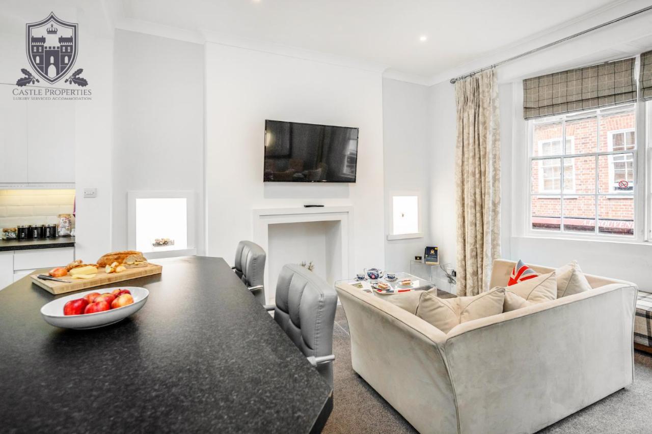 Castle Properties: The Sovereign 5 Bed Town House 윈저 외부 사진